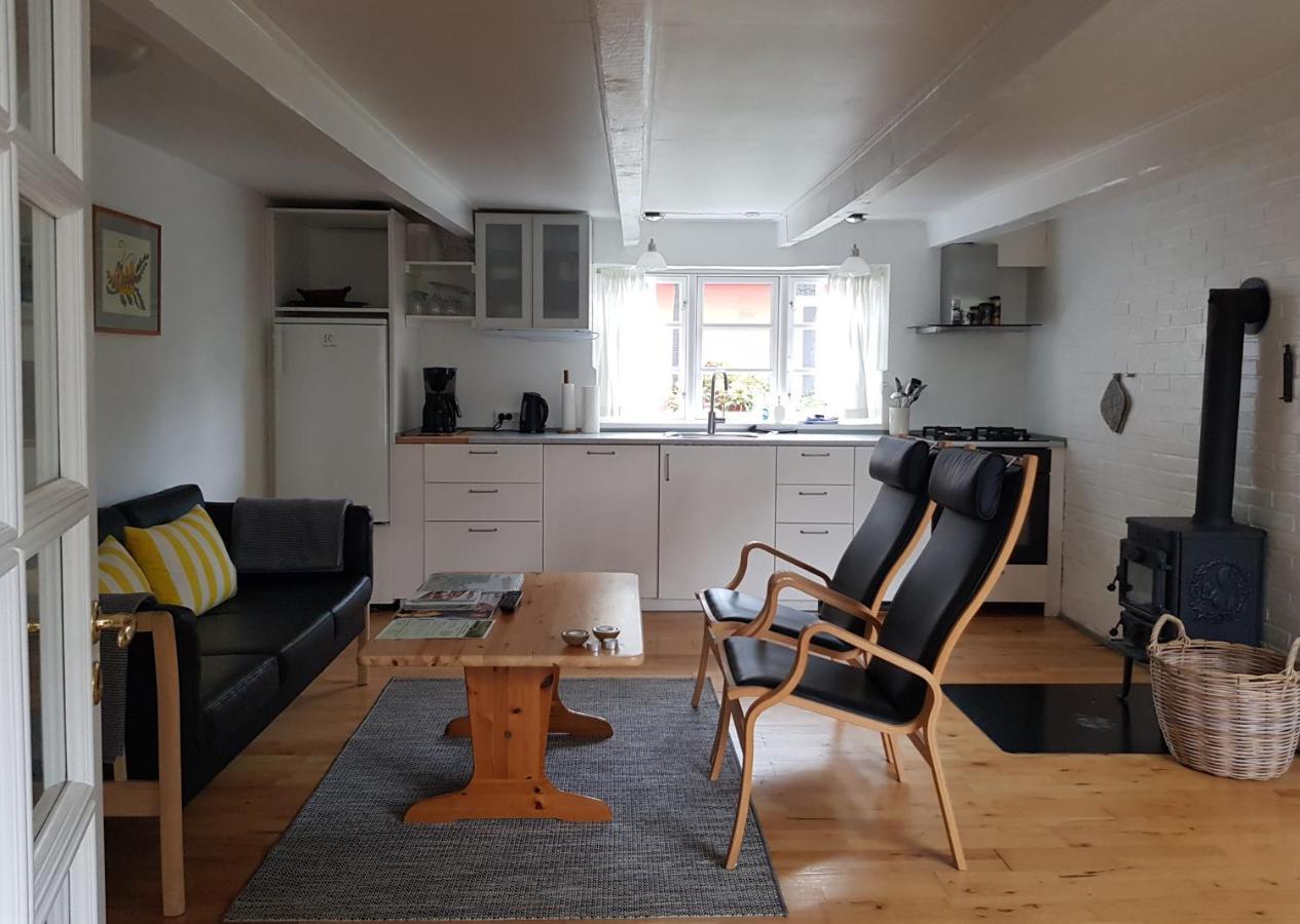 Pyttegarden Apartments Gudhjem Εξωτερικό φωτογραφία