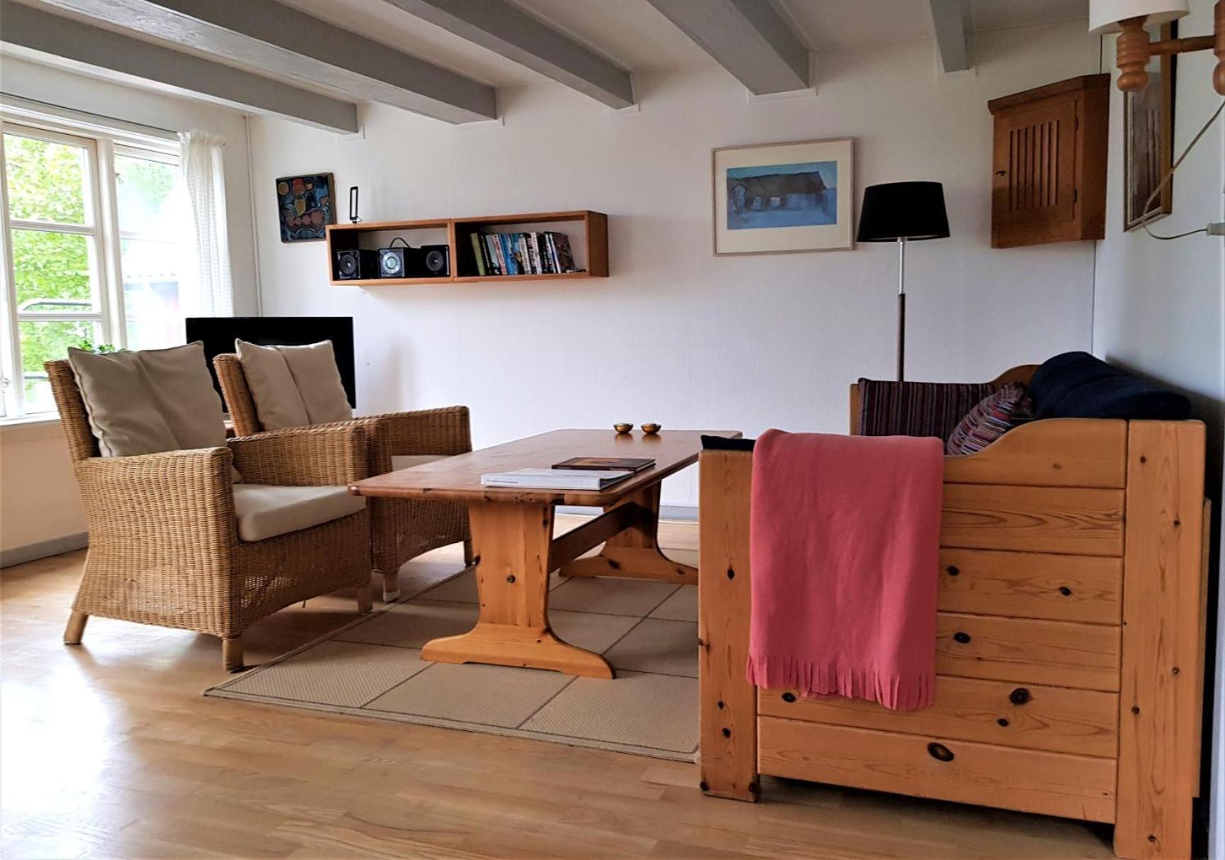 Pyttegarden Apartments Gudhjem Εξωτερικό φωτογραφία